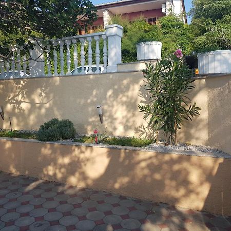Apartmani Mira Klenovica Εξωτερικό φωτογραφία