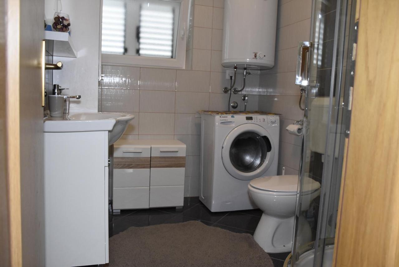 Apartmani Mira Klenovica Εξωτερικό φωτογραφία